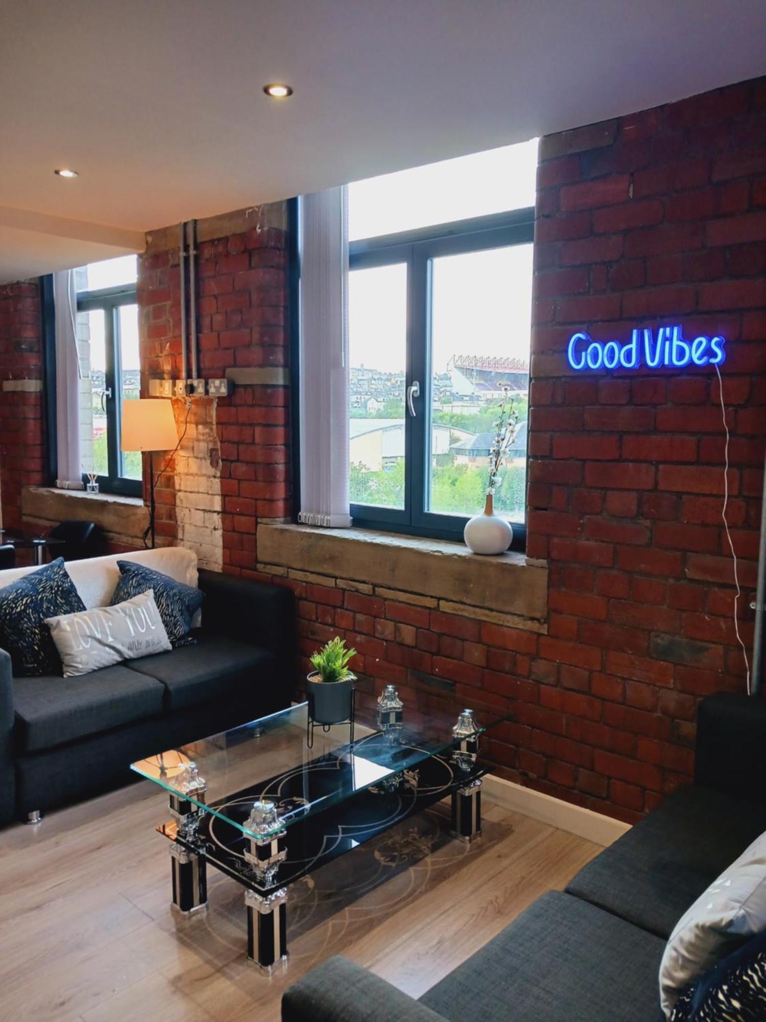 Bliss Contractor Apartments- Sleeps 6 Bradford  Exterior foto